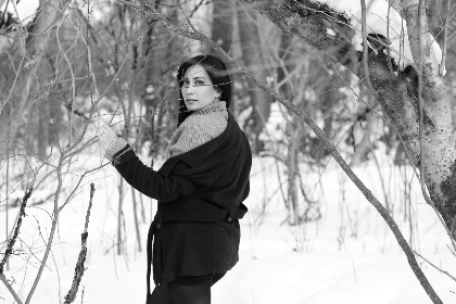 美女衣服全部都没有 美女衣服全部都没有